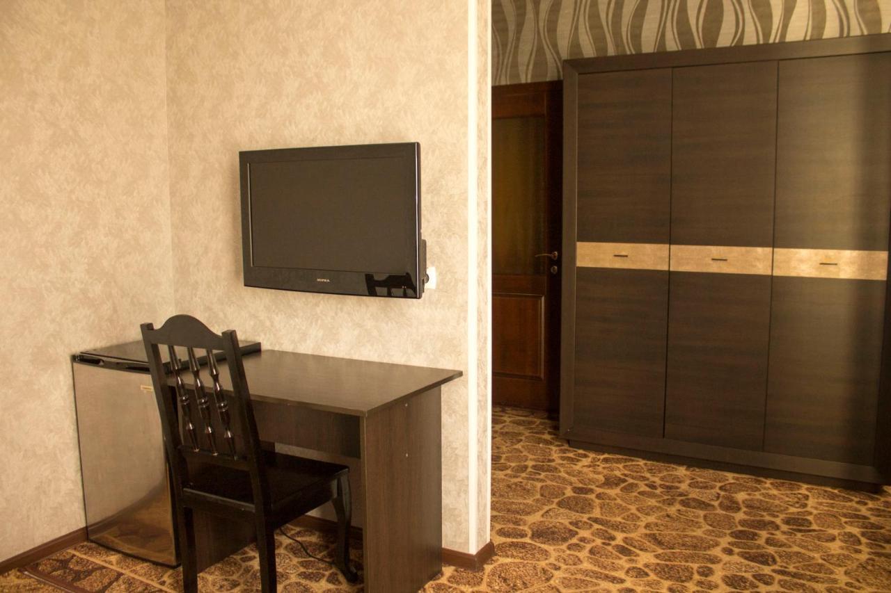 Park Hotel Vinnitsa Vinnytsia Exterior foto